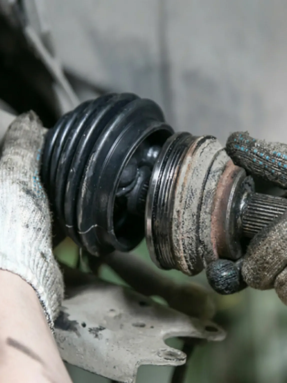 Signs You Need Drive Shaft Repair